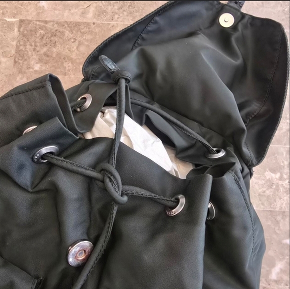 Authentic Vintage Prada Backpack Army Green Small - Picture 11 of 12